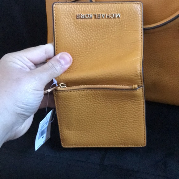 Authentic MK KIMBERLY W/matching wallet color Marigold